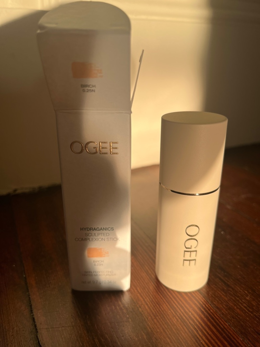 OGEE Hydraganics Sculpted Complexion Foundation Stick - Birch (Light Beige)
